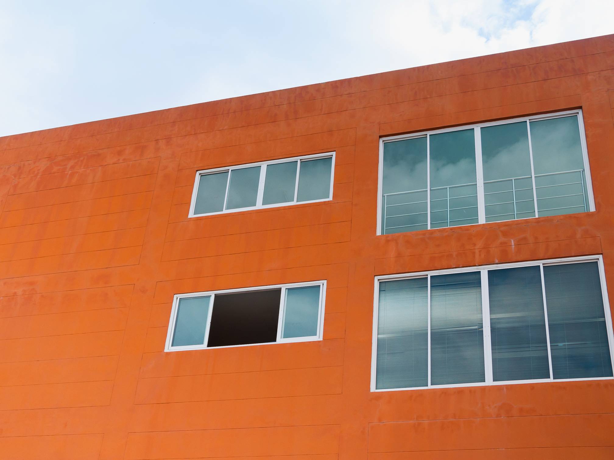 Delatorre-Orange-Building